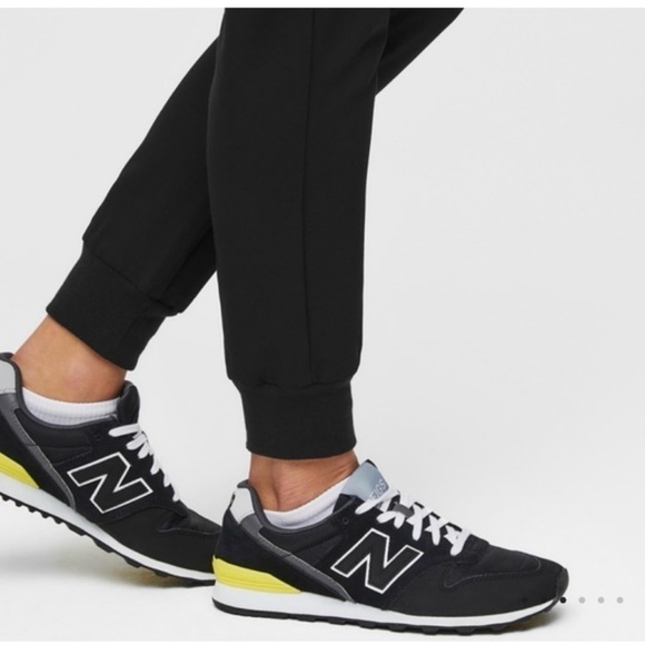 FIGS ZamoraT™ Jogger Scrub Pants Black PO2255 - Picture 5 of 14